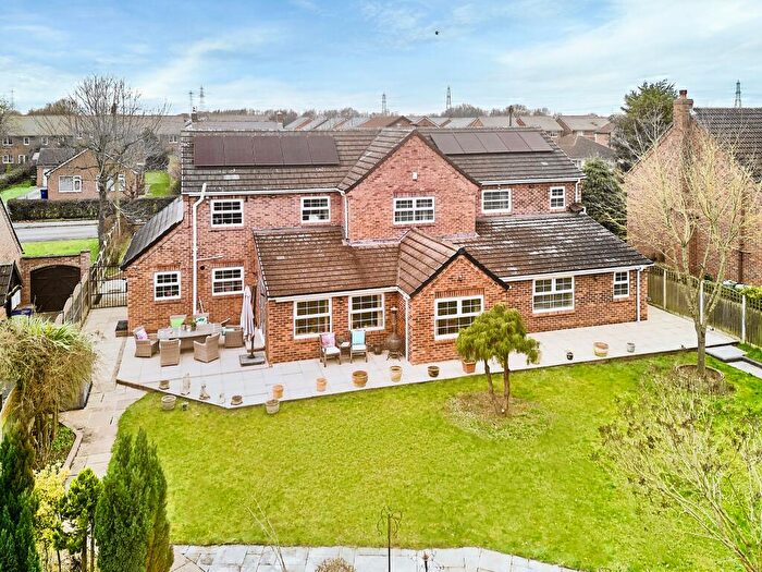 5 Bedroom Detached House For Sale In Tranmore Lane, Eggborough, DN14