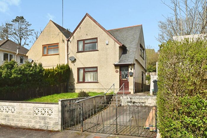 3 Bedroom Semi-Detached House For Sale In Bronywawr, Pontardawe, Swansea, Neath Port Talbot, SA8