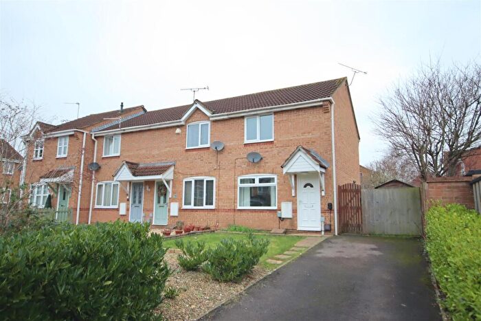 2 Bedroom End Of Terrace House For Sale In Cheltenham Drive, Chippenham, SN14