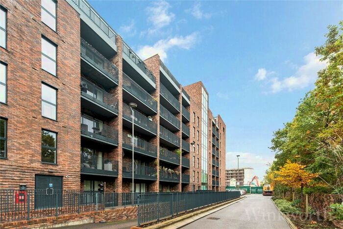 2 Bedroom Apartment To Rent In Purbeck Gardens, London, SE26