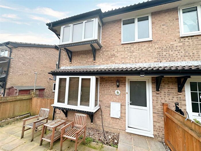 2 Bedroom Semi-Detached House To Rent In Pinders Road, Hastings, TN35