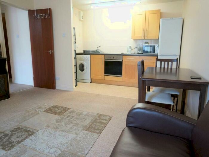 1 Bedroom Flat To Rent In York Place, Bangor, LL57