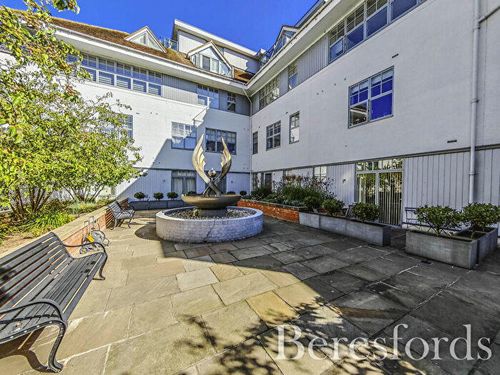 2 Bedroom Apartment For Sale In High Street, Colchester, CO1