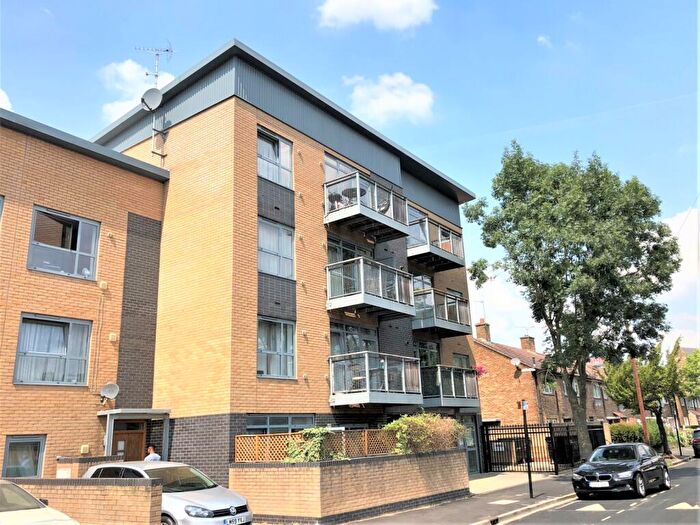 2 Bedroom Apartment To Rent In Burnt Ash, Tarling Road, E16