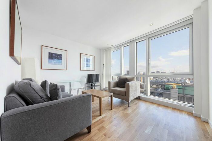 Studio To Rent In Ontario Tower, Fairmont Avenue, Canary Wharf, London, E14