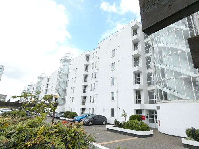 2 Bedroom Apartment To Rent In Barrier Point Road, Silvertown, Newham, London, E16
