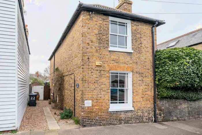 3 Bedroom Detached House To Rent In Swanfield Road, Whitstable, Kent, CT5