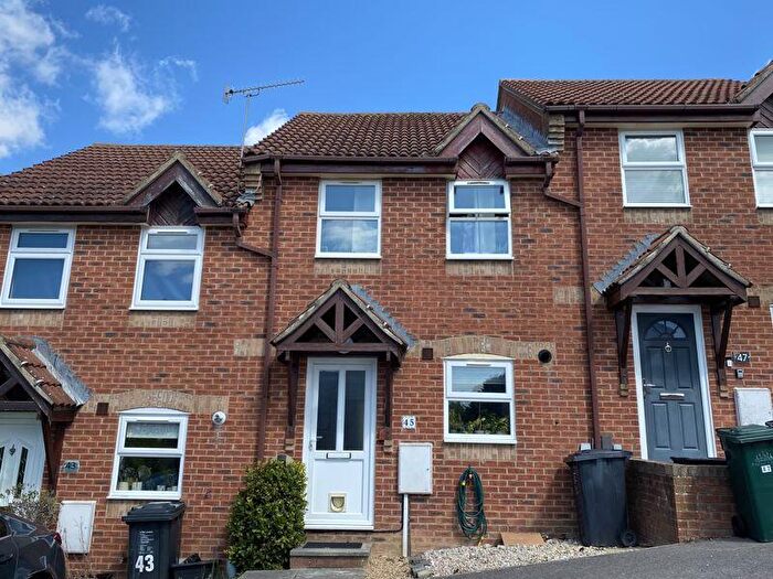 2 Bedroom Terraced House To Rent In Langridge Drive, Portslade, Brighton, BN41