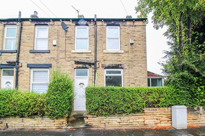 2 Bedroom End Terrace House For Sale In Westfield Road, Horbury, WF4