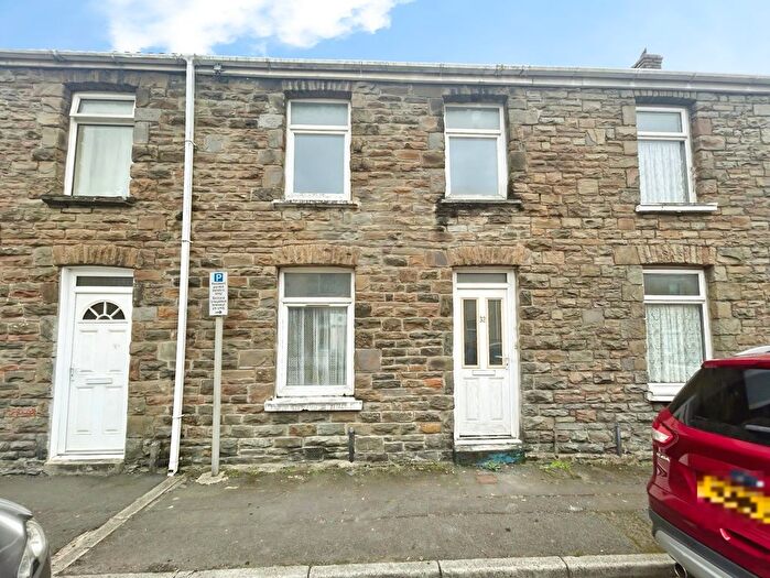 2 Bedroom Property To Rent In Osborne Street, Neath, SA11