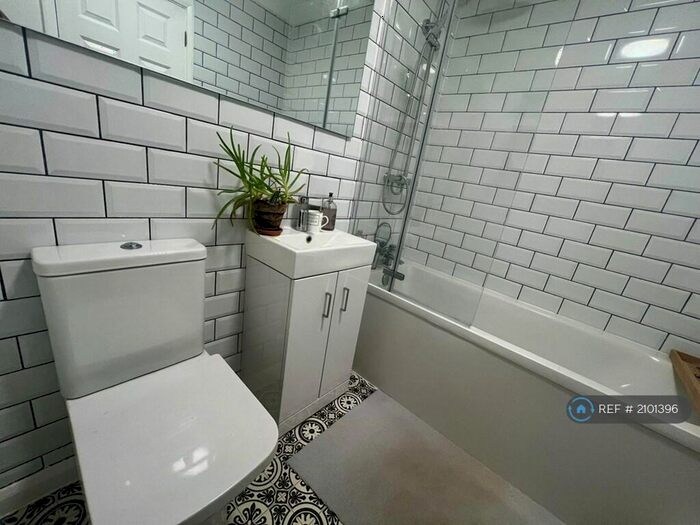 4 Bedroom Terraced House To Rent In Cudworth Drive, Mapperley, Nottingham, NG3