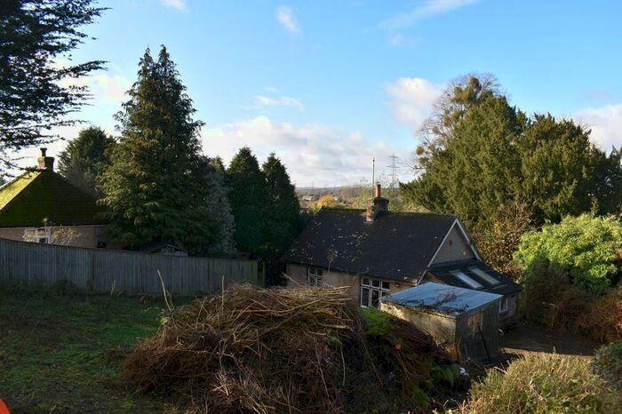 2 Bedroom Detached Bungalow For Sale In Merrie Gardens, Woodgreen, SP6