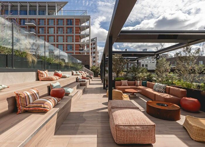 Studio To Rent In Nine Elms Lane, London, SW11