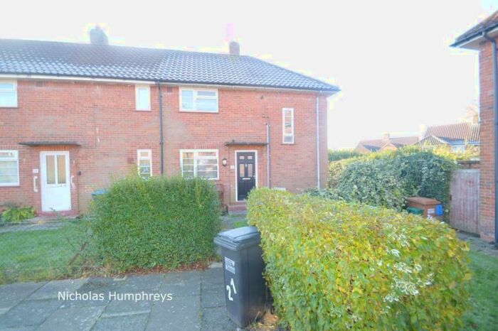3 Bedroom Property To Rent In Burgundy Croft, AL7