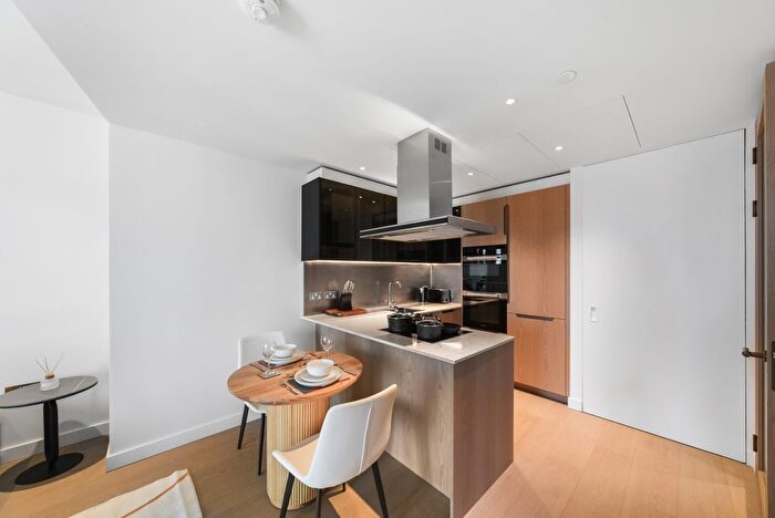 1 Bedroom Flat To Rent In River Park Tower, London, SW8