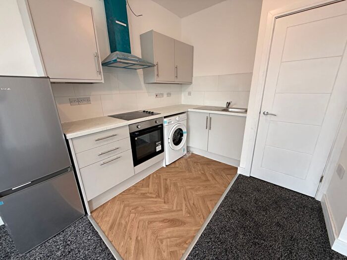 1 Bedroom Flat To Rent In Dynevor Terrace, Swansea, SA8