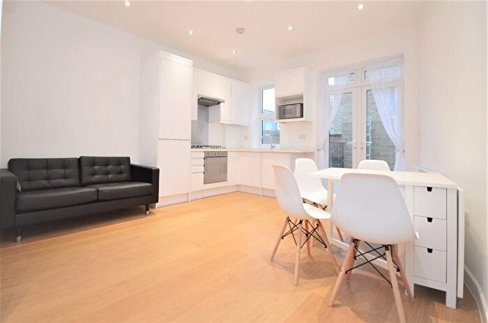 1 Bedroom Flat To Rent In Churchfield Road, Acton Central, W3