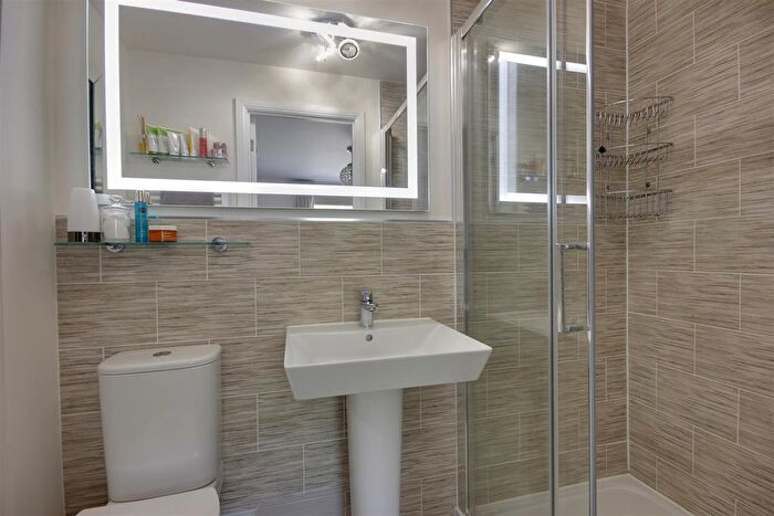 4 Bedroom Detached House For Sale In Greenfield Avenue, Hessle, HU13