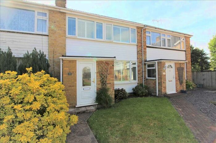 3 Bedroom Terraced House To Rent In Bedroom Family Home Off Springfield Road, CM2