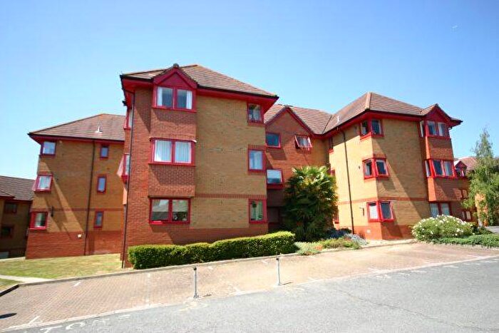 1 Bedroom Flat To Rent In Franklynn Road, Haywards Heath, RH16