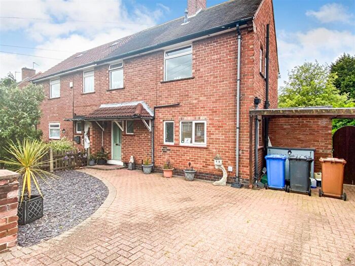 3 Bedroom Semi-Detached House For Sale In Craddock Avenue, Derby, DE21