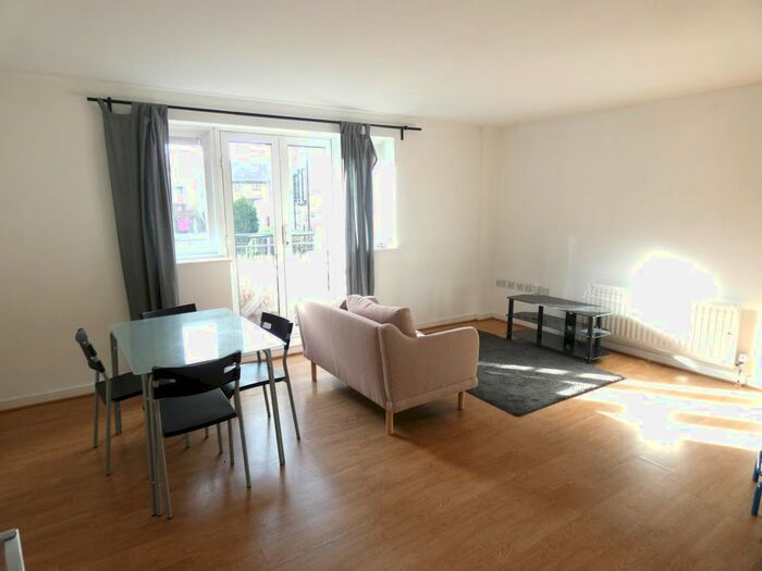 2 Bedroom Flat To Rent In Menai Place, Blondin Street, London, E3