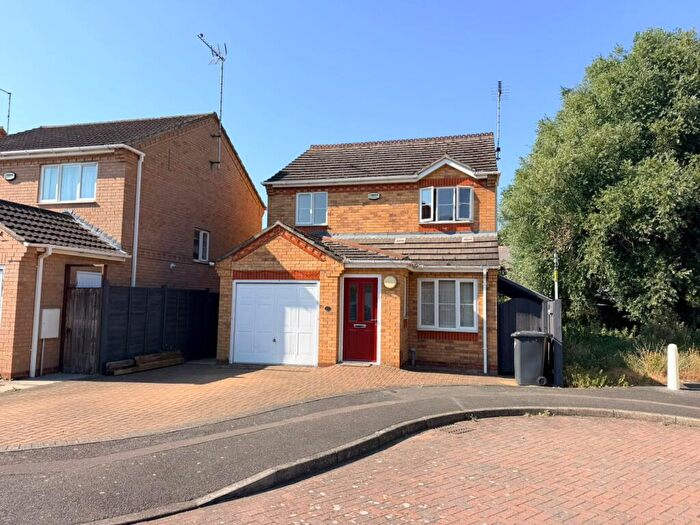 3 Bedroom Detached House For Sale In Lyvelly Gardens, Peterborough, PE1