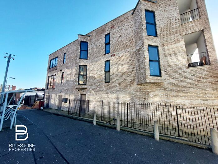 1 Bedroom Flat To Rent In Woodcote Road, Wallington, SM6