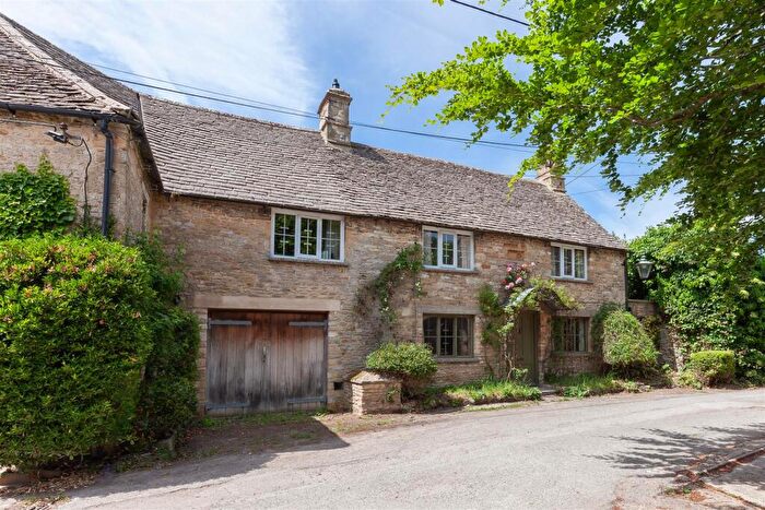 3 Bedroom Semi-Detached House For Sale In Meadow Lane, Fulbrook, Nr Burford, OX18