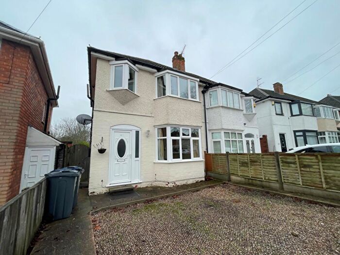 3 Bedroom House To Rent In Whitecroft Road, Sheldon, B26