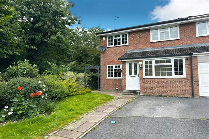 3 Bedroom Semi-Detached House To Rent In Dunoon Close, Holmes Chapel, CW4
