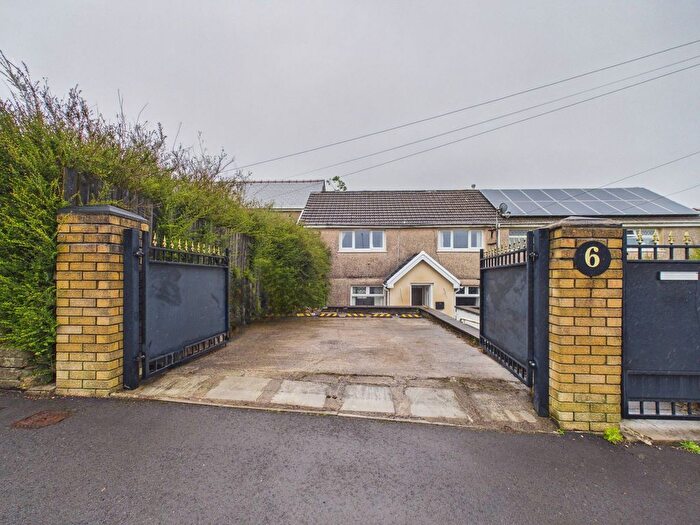 3 Bedroom Terraced House For Sale In Prince Philip Avenue, Garnlydan, NP23