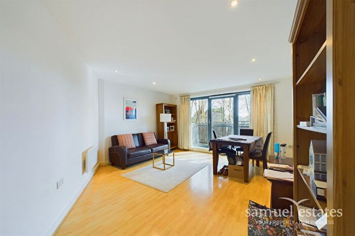 2 Bedroom Flat To Rent In Independence House, Chapter Way, Colliers Wood, SW19