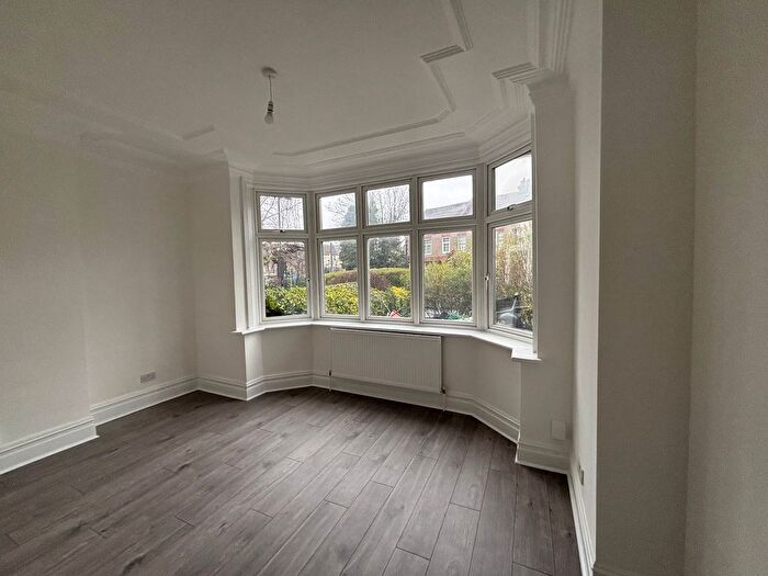 2 Bedroom Maisonette To Rent In Bingham Road, Croydon, CR0