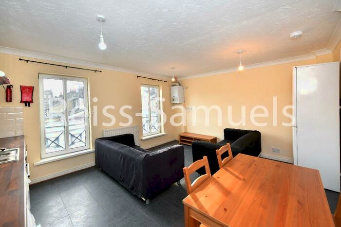 5 Bedroom Terraced House To Rent In Cahir Street, Canary Wharf, Docklands, London, E14