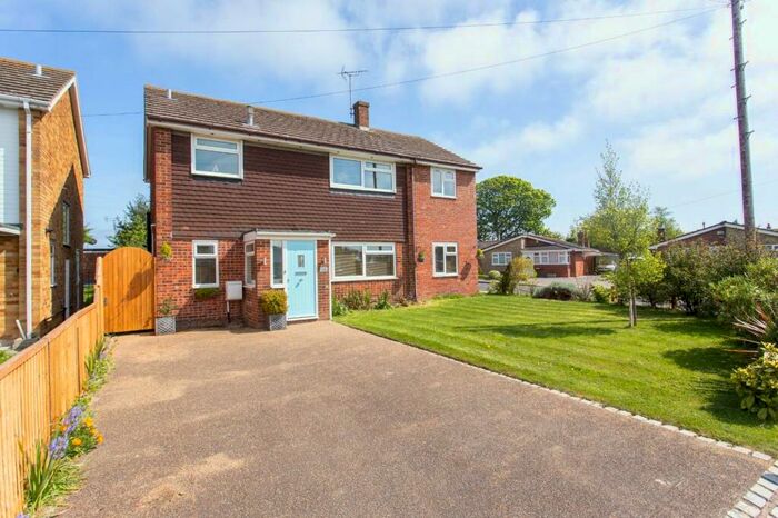 4 Bedroom Detached House To Rent In Radley Close, Broadstairs, CT10