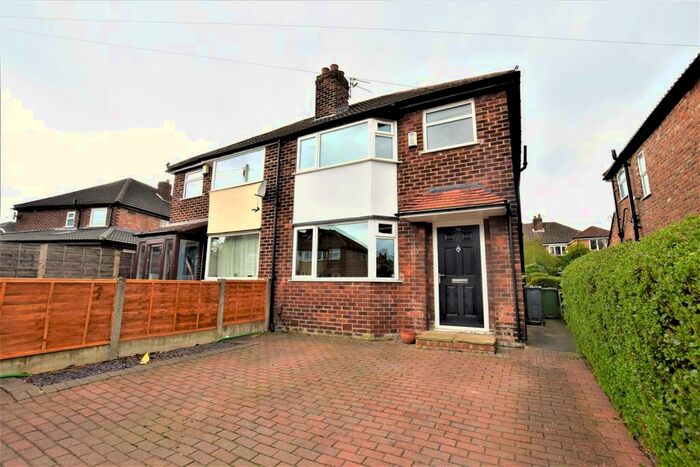 3 Bedroom Semi-Detached House To Rent In Tanfield Road, Didsbury, M20
