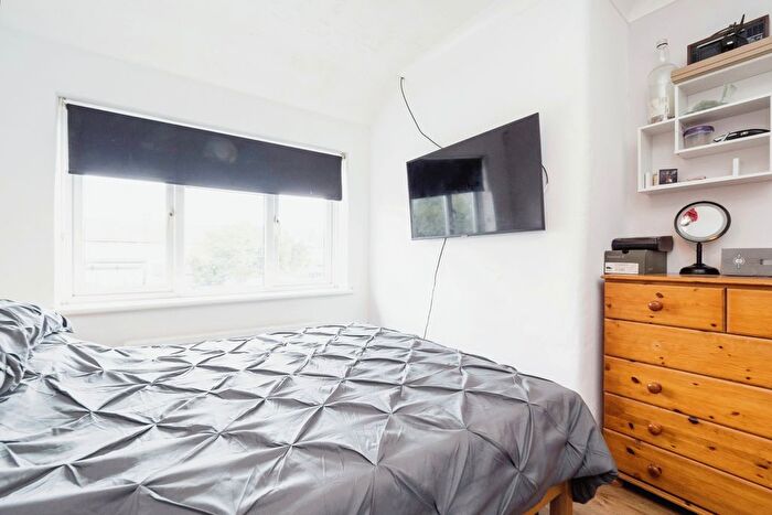 3 Bedroom Terraced House For Sale In Croppath Road, Dagenham, RM10