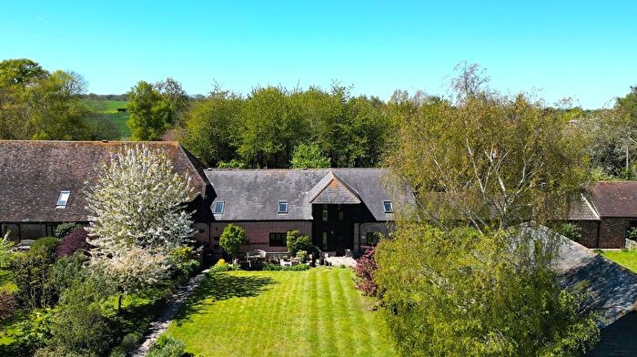 3 Bedroom Barn Conversion For Sale In Dene Farm Lane, Wingham, Canterbury, Kent, CT3