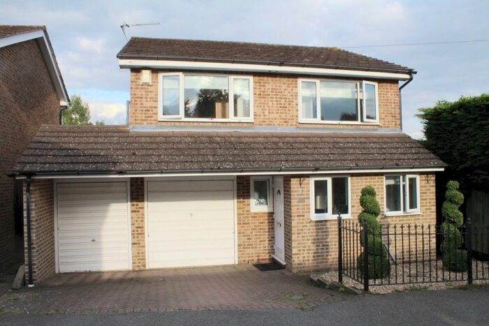 4 Bedroom Detached House To Rent In Acorn Lane, Cuffley, Potters Bar, EN6