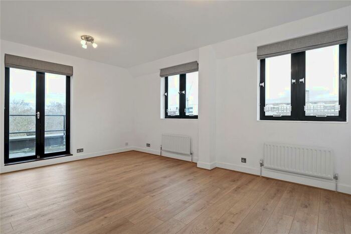 1 Bedroom Apartment To Rent In Long Lane, London, EC1A