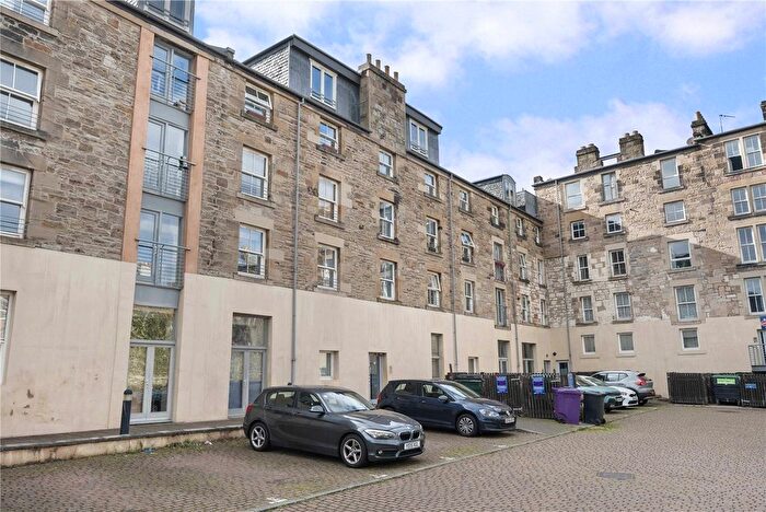 1 Bedroom Flat For Sale In Flat, Hermand Crescent, Shandon, Edinburgh, EH11