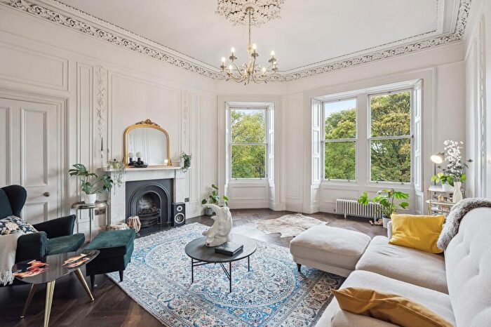 2 Bedroom Flat For Sale In Leven Terrace, Edinburgh, EH3