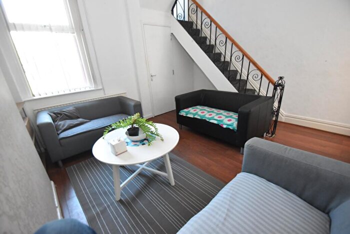 3 Bedroom House To Rent In Strathnairn Street, Roath, Cardiff, CF24