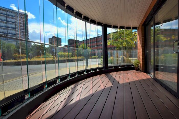 2 Bedroom Flat To Rent In Rotherhithe New Road, London, SE16