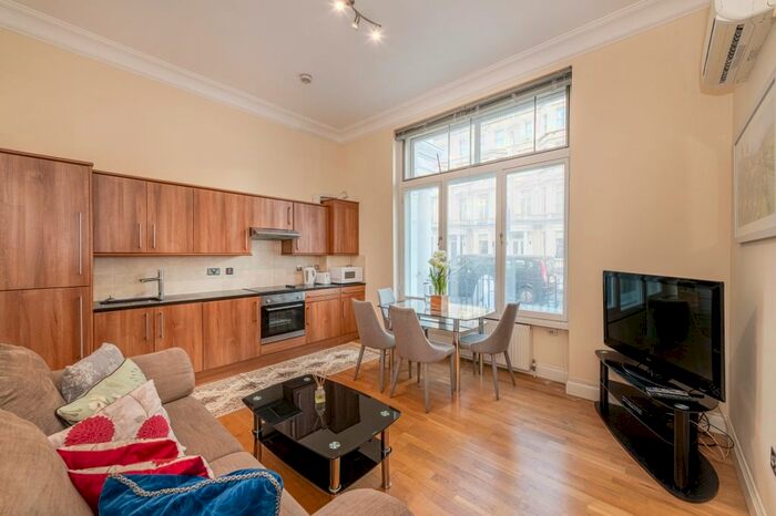 2 Bedroom Flat To Rent In Cromwell Road, London, SW7