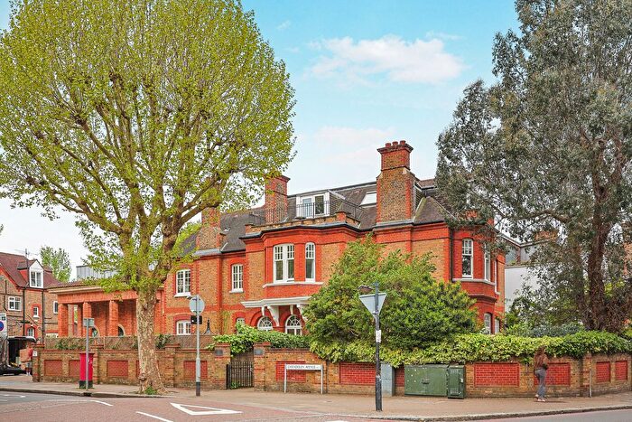 2 Bedroom Flat To Rent In Upper Richmond Road, London, SW15