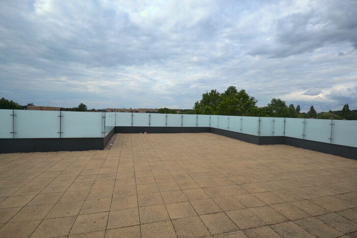 2 Bedroom Flat To Rent In Chingford Mount Road, London, E4