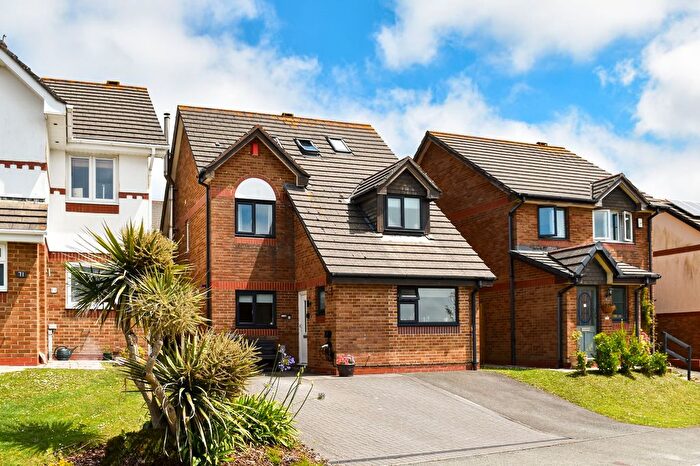 4 Bedroom Detached House For Sale In Penmere Drive, Pentire, TR7