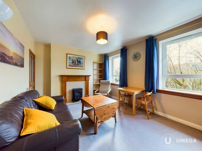 2 Bedroom Flat To Rent In Craigentinny Road, Craigentinny, Edinburgh, EH7